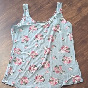 No Boundaries Green Sleeveless Relaxed Tank Top‎